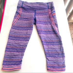 Lululemon sizeS purple/pink sports capri leggings